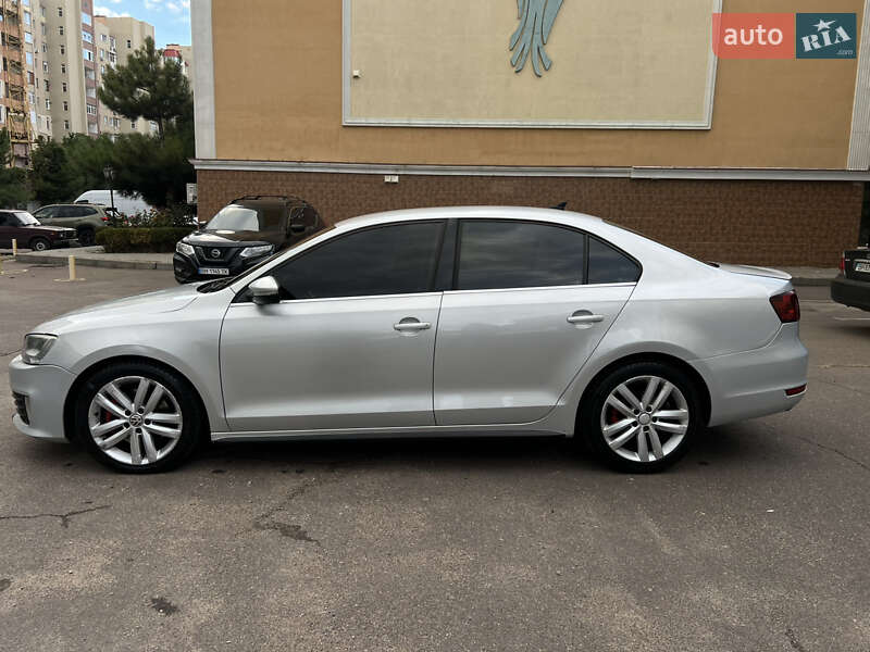 Седан Volkswagen Jetta 2012 в Одесі