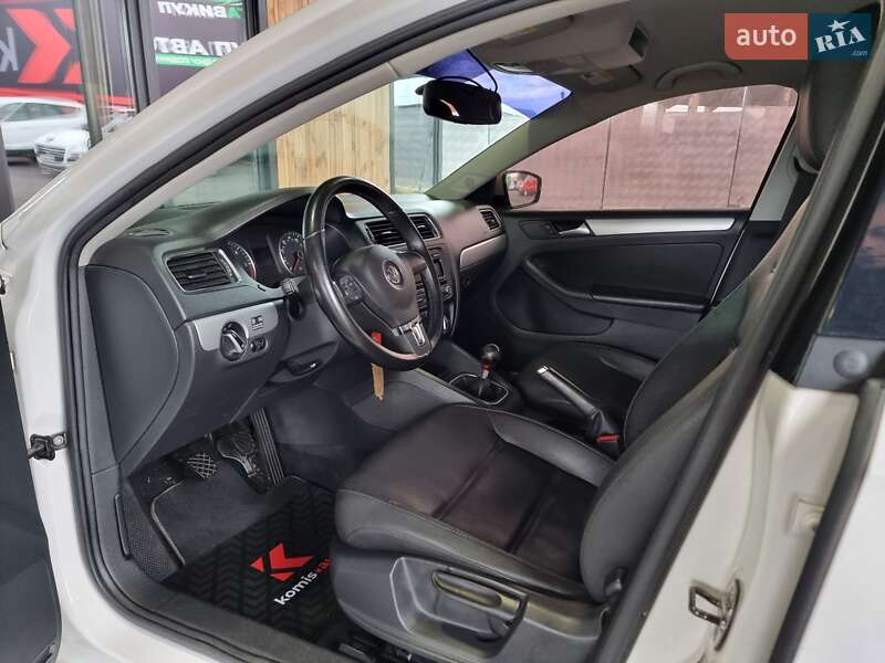 Седан Volkswagen Jetta 2012 в Вінниці фото 38 Седан Volkswagen Jetta 2012 в Вінниці
