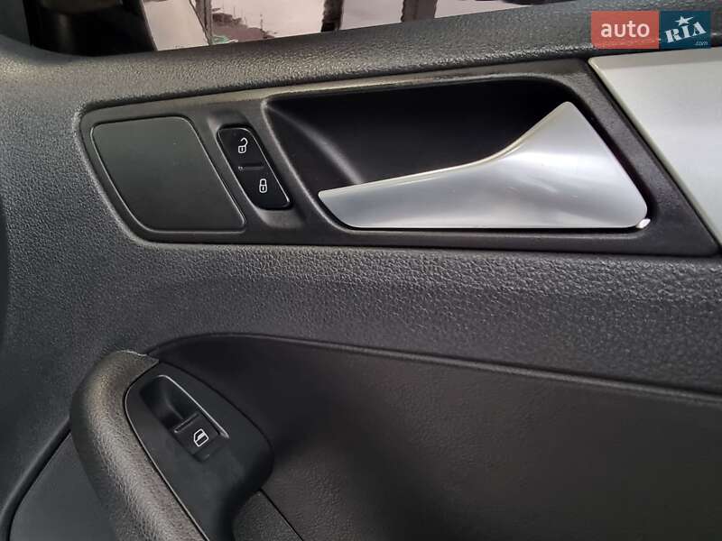 Седан Volkswagen Jetta 2012 в Вінниці фото 50 Седан Volkswagen Jetta 2012 в Вінниці