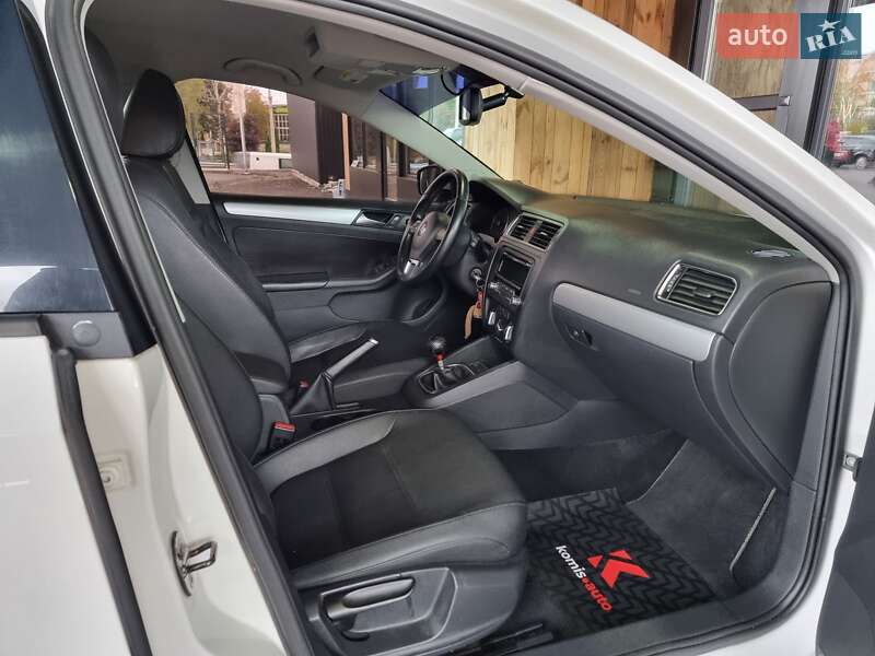 Седан Volkswagen Jetta 2012 в Вінниці фото 51 Седан Volkswagen Jetta 2012 в Вінниці
