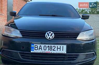 Седан Volkswagen Jetta 2014 в 