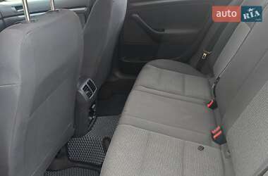 Седан Volkswagen Jetta 2006 в 
