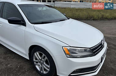 Седан Volkswagen Jetta 2014 в 