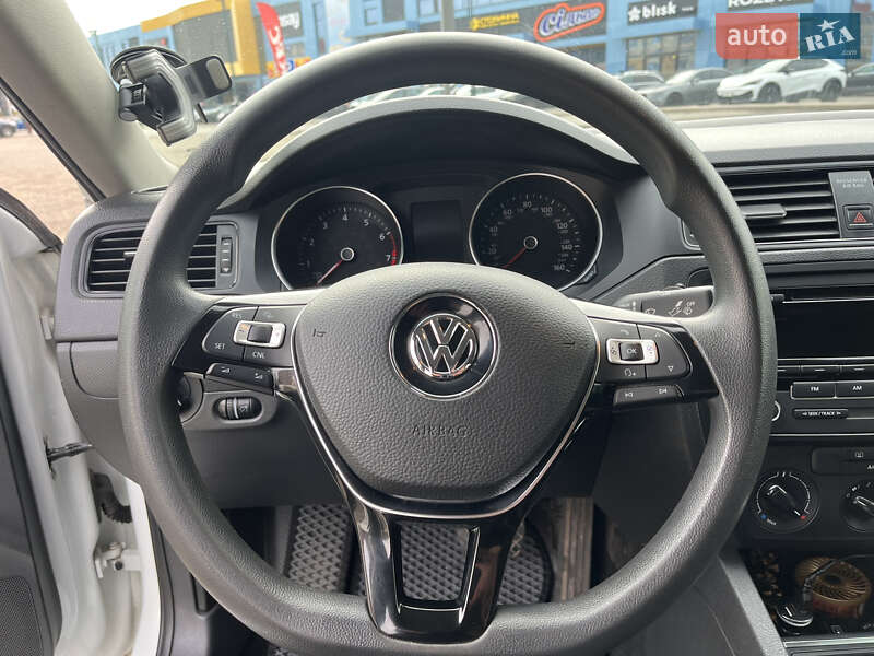 Седан Volkswagen Jetta 2014 в Києві фото 17 Седан Volkswagen Jetta 2014 в Києві