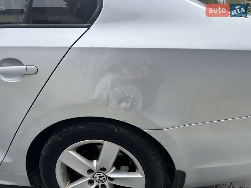 Седан Volkswagen Jetta 2011 в Кам'янці-Бузькій