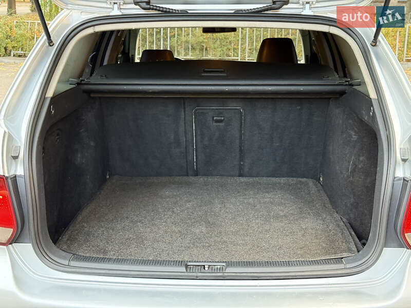 Універсал Volkswagen Jetta 2009 в Дніпрі