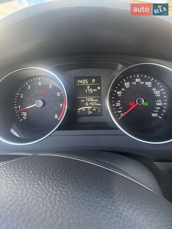 Седан Volkswagen Jetta 2015 в Николаеве