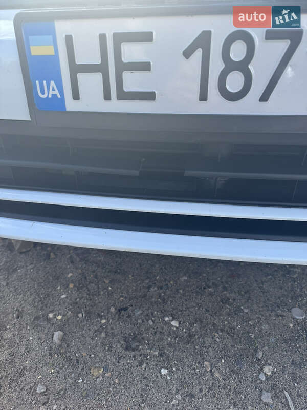 Седан Volkswagen Jetta 2015 в Николаеве
