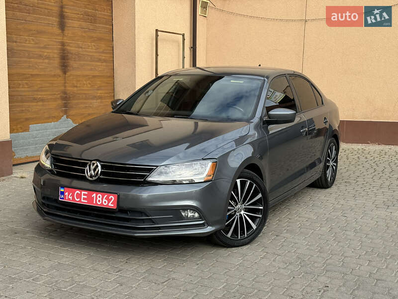 Седан Volkswagen Jetta 2016 в Ужгороде
