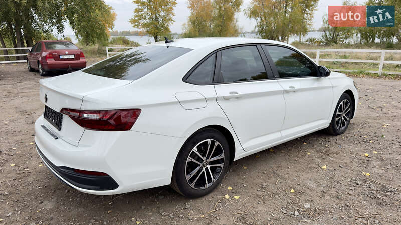 Седан Volkswagen Jetta 2024 в Черкасах