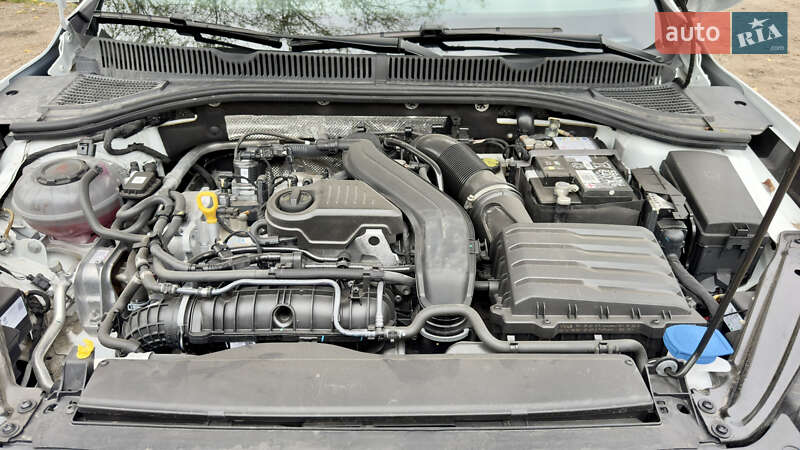 Седан Volkswagen Jetta 2024 в Черкасах