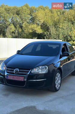 Седан Volkswagen Jetta 2006 в Надвірній