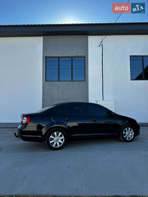 Седан Volkswagen Jetta 2006 в Надворной фото 7 Седан Volkswagen Jetta 2006 в Надворной