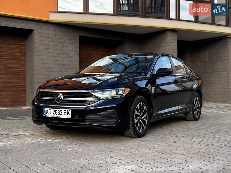 Седан Volkswagen Jetta 2022 в Ивано-Франковске