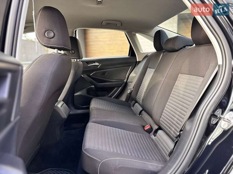 Седан Volkswagen Jetta 2022 в Ивано-Франковске