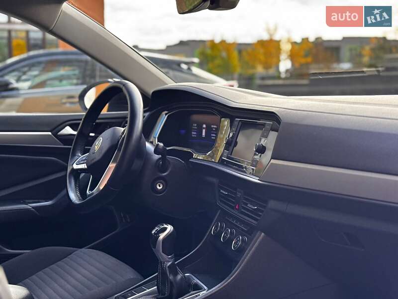 Седан Volkswagen Jetta 2022 в Ивано-Франковске