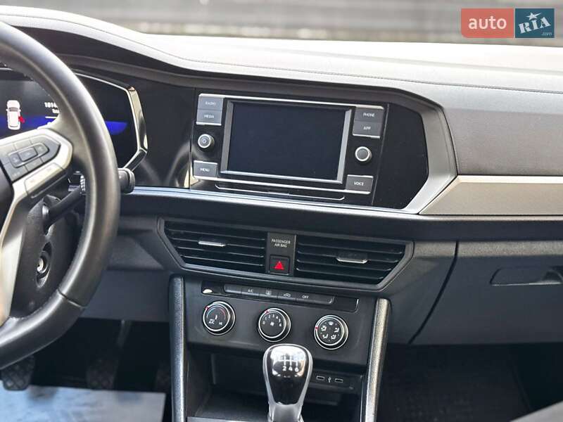 Седан Volkswagen Jetta 2022 в Ивано-Франковске