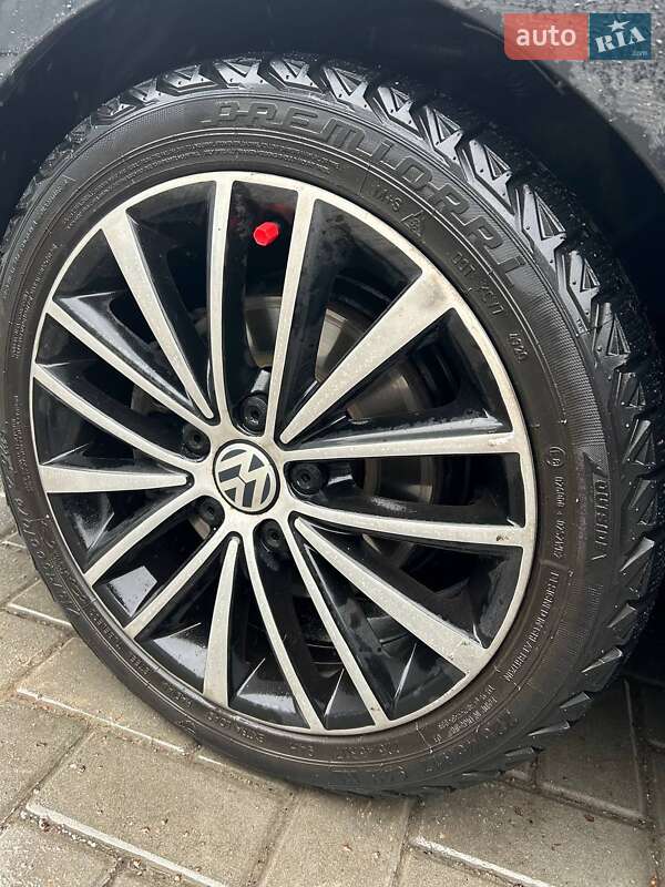 Седан Volkswagen Jetta 2016 в Черкассах