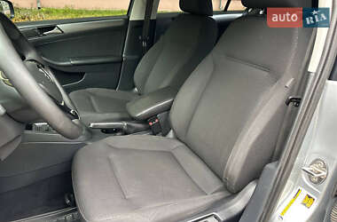 Седан Volkswagen Jetta 2015 в 