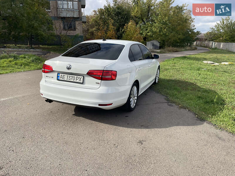 Седан Volkswagen Jetta 2015 в Кривом Роге фото 6 Седан Volkswagen Jetta 2015 в Кривом Роге