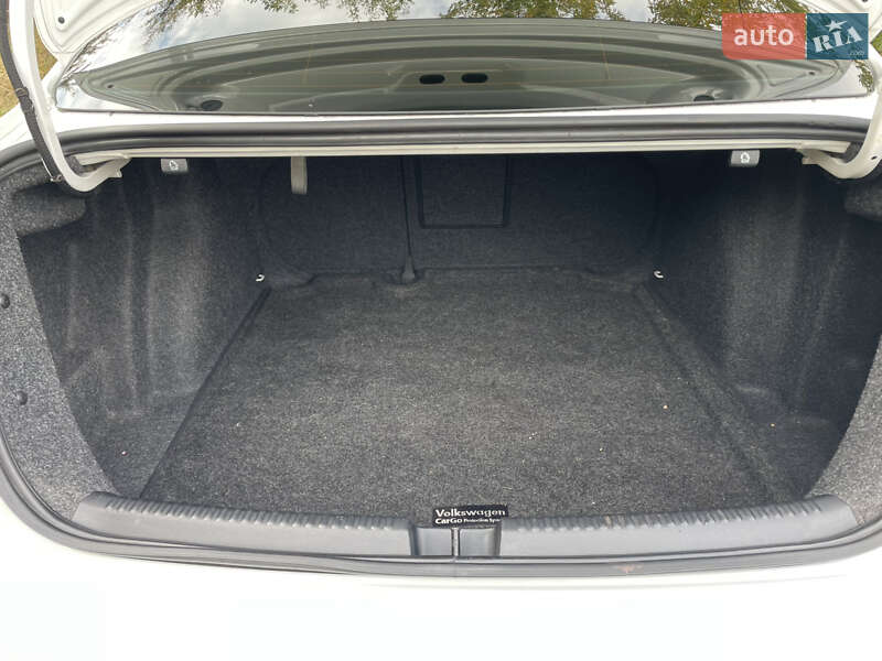 Седан Volkswagen Jetta 2015 в Кривом Роге фото 25 Седан Volkswagen Jetta 2015 в Кривом Роге