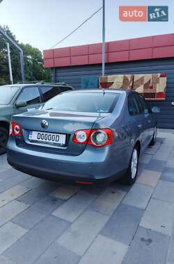 Седан Volkswagen Jetta 2008 в Білій Церкві