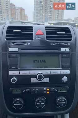 Седан Volkswagen Jetta 2008 в 
