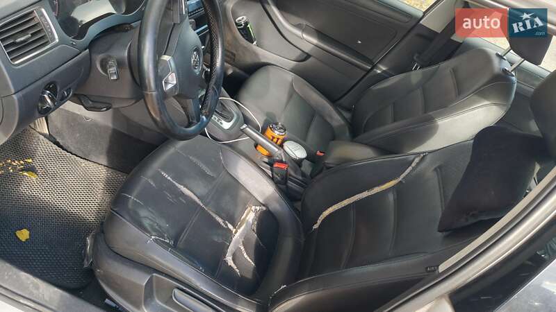 Седан Volkswagen Jetta 2010 в Львові фото 9 Седан Volkswagen Jetta 2010 в Львові