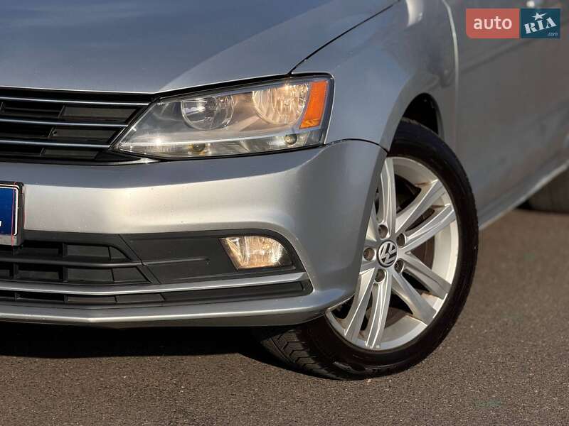 Седан Volkswagen Jetta 2015 в Кривом Роге
