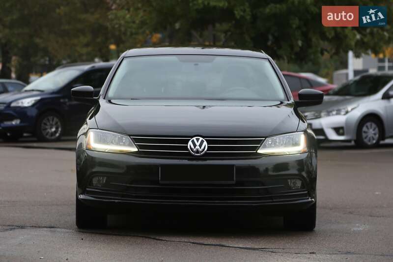 Седан Volkswagen Jetta 2017 в Киеве