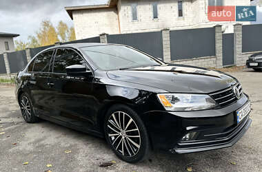 Седан Volkswagen Jetta 2015 в 