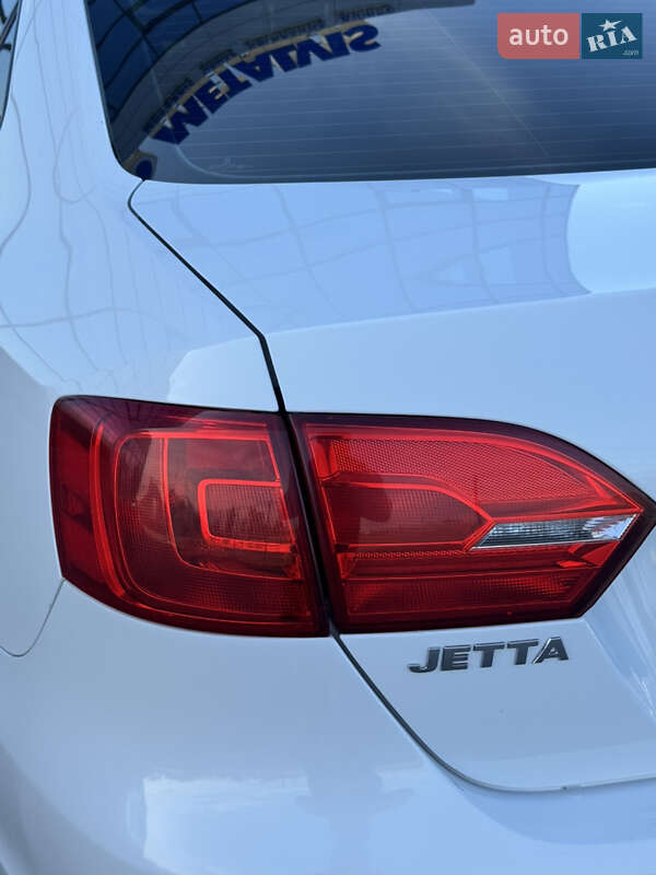 Седан Volkswagen Jetta 2013 в Дніпрі фото 8 Седан Volkswagen Jetta 2013 в Дніпрі