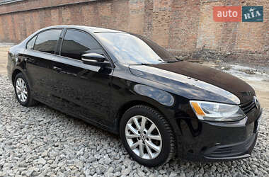 Седан Volkswagen Jetta 2012 в 