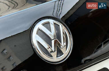 Седан Volkswagen Jetta 2012 в 
