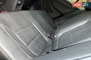 Седан Volkswagen Jetta 2012 в 