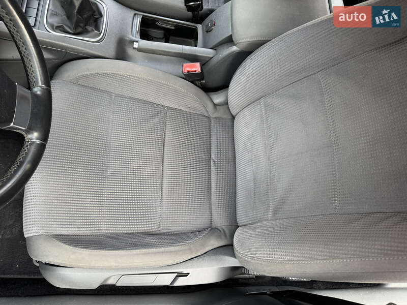 Седан Volkswagen Jetta 2008 в Запорожье фото 23 Седан Volkswagen Jetta 2008 в Запорожье