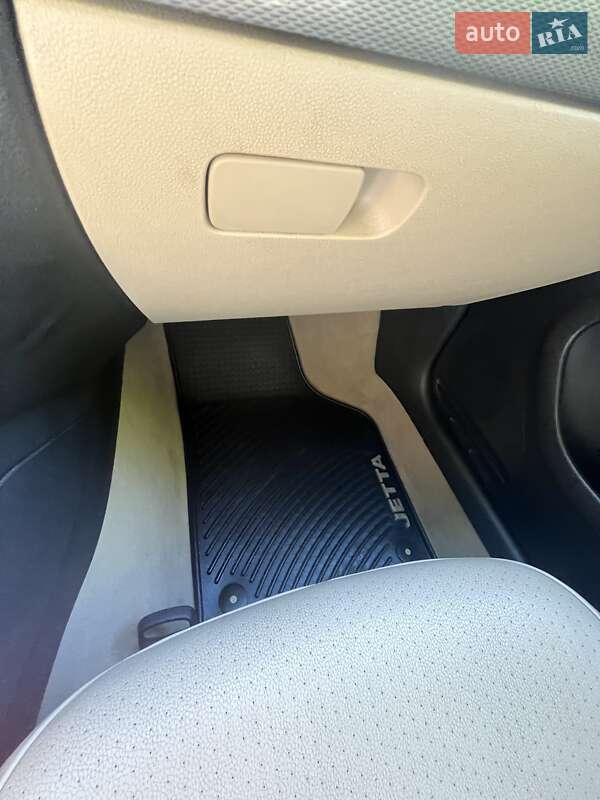 Седан Volkswagen Jetta 2015 в Подольске