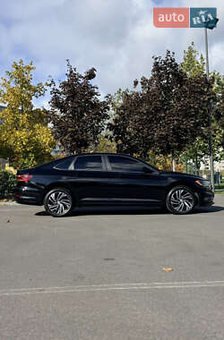 Седан Volkswagen Jetta 2018 в  фото 3 Седан Volkswagen Jetta 2018 в