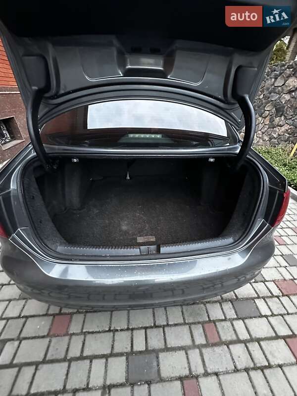 Седан Volkswagen Jetta 2014 в Днепре фото 9 Седан Volkswagen Jetta 2014 в Днепре