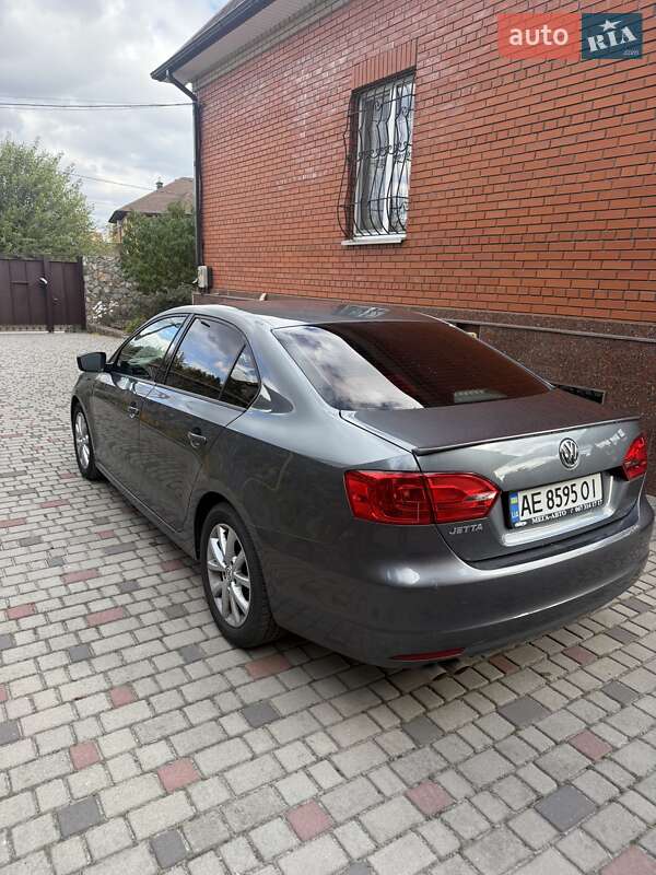 Седан Volkswagen Jetta 2014 в Днепре фото 5 Седан Volkswagen Jetta 2014 в Днепре