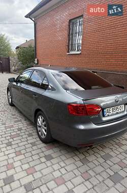 Седан Volkswagen Jetta 2014 в 