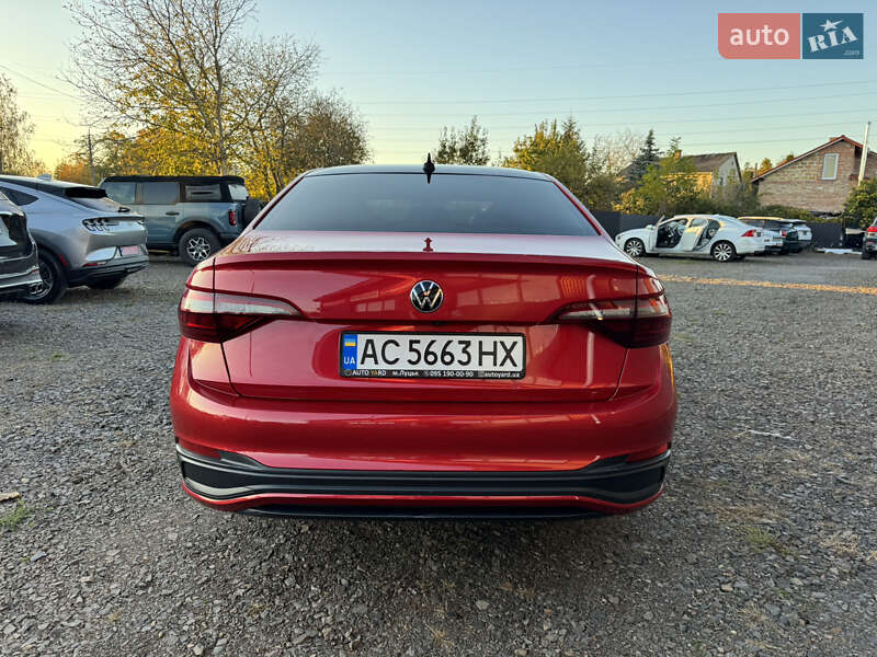 Седан Volkswagen Jetta 2022 в Луцьку
