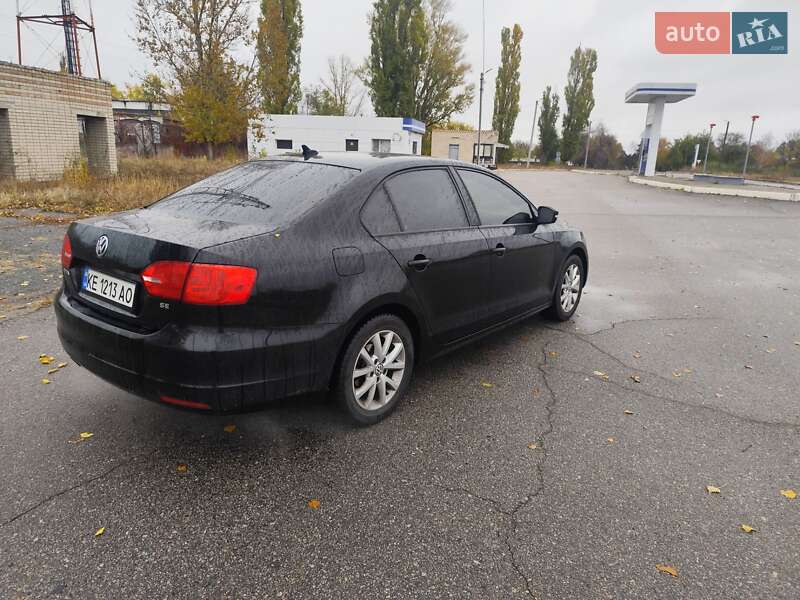 Седан Volkswagen Jetta 2013 в Днепре