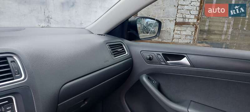 Седан Volkswagen Jetta 2013 в Изюме фото 5 Седан Volkswagen Jetta 2013 в Изюме