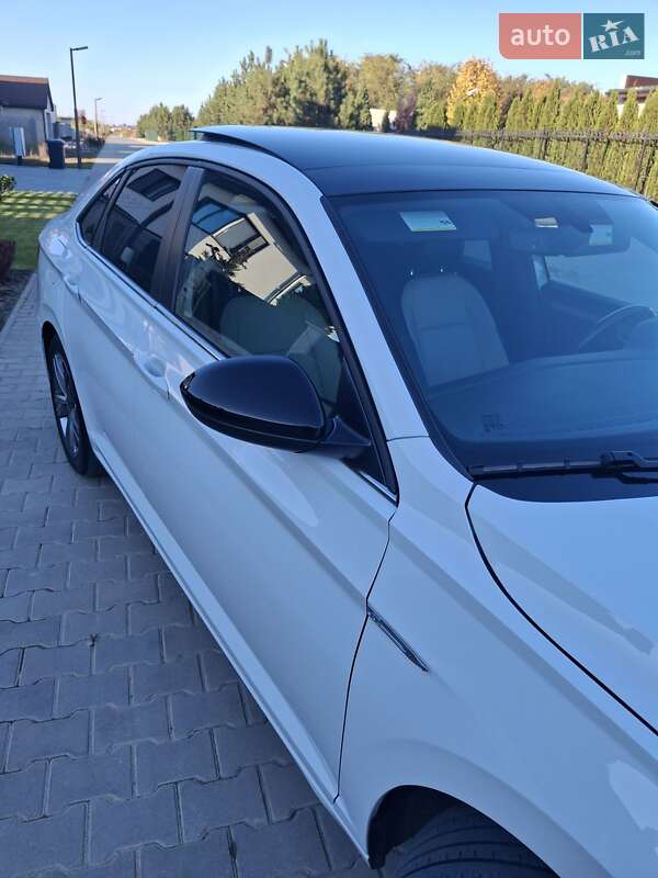 Седан Volkswagen Jetta 2021 в Одессе