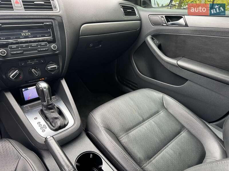 Седан Volkswagen Jetta 2013 в Запорожье фото 5 Седан Volkswagen Jetta 2013 в Запорожье