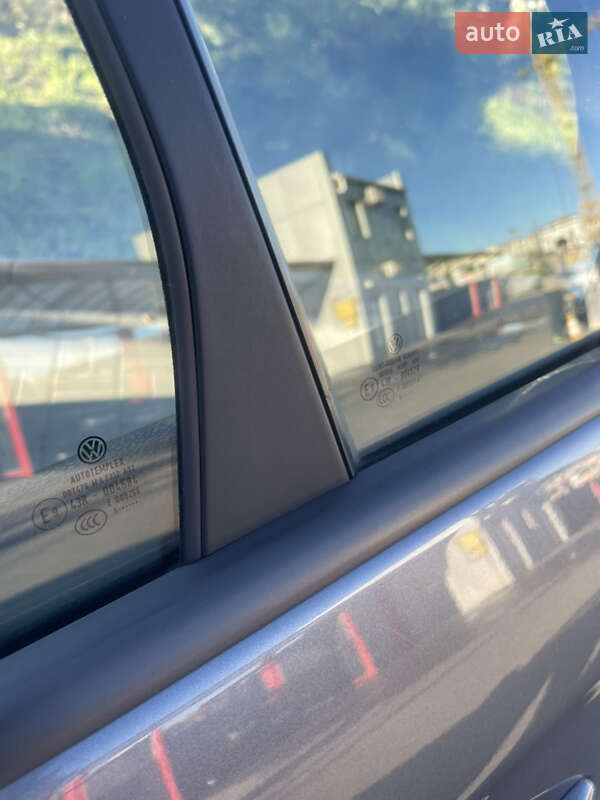 Седан Volkswagen Jetta 2005 в Хмельницькому фото 27 Седан Volkswagen Jetta 2005 в Хмельницькому