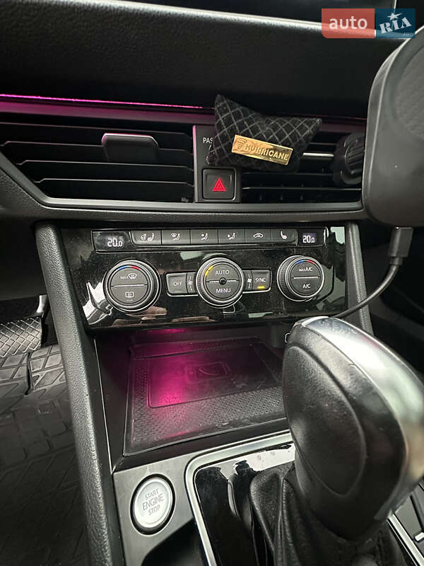 Седан Volkswagen Jetta 2020 в Фастове