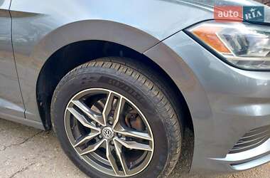 Седан Volkswagen Jetta 2018 в 