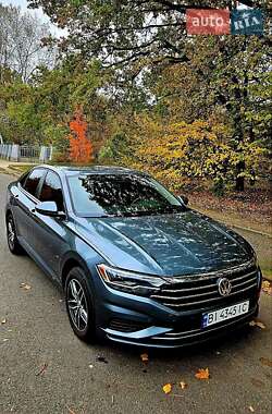 Седан Volkswagen Jetta 2018 в 